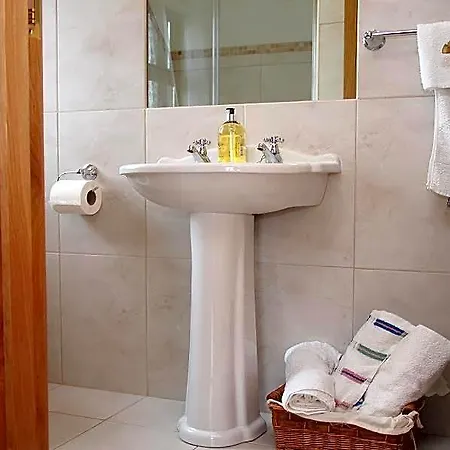 Oda ve Kahvaltı Bealaha House 3*